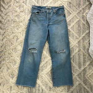 Levi’s , women’s 31 , ribcage straight ankle.